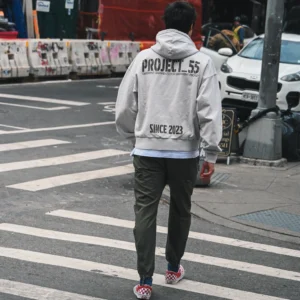 55 HOODIE: imagen 4